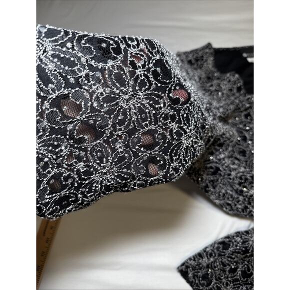 Maggie Barnes Plus Womens 2X Black White Lace Sparkle Tunic Blouse Elegant EUC - Picture 11 of 14